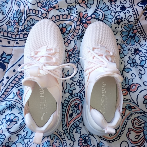 Puma training shoes - Picture 5 of 5